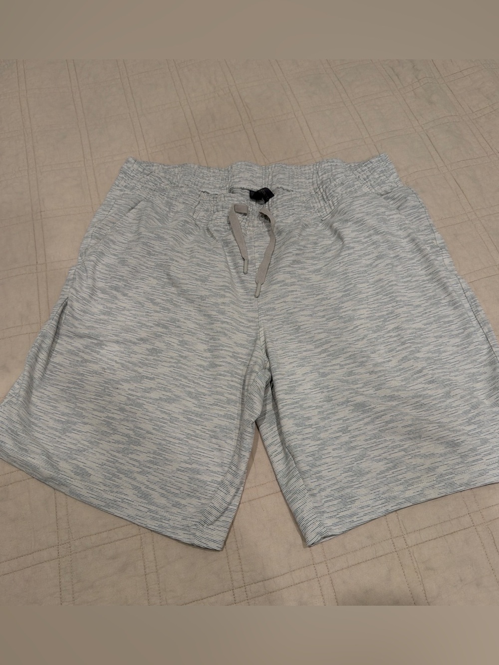 Mondetta Men's Athletic soft Heathered Light Gray Shorts